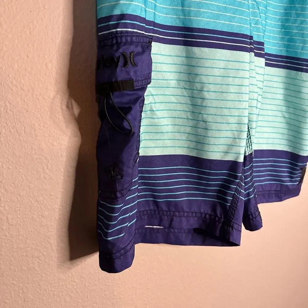 Hurley Men’s 32 Blue Striped Board Shorts Swim Trunks Surf Beach